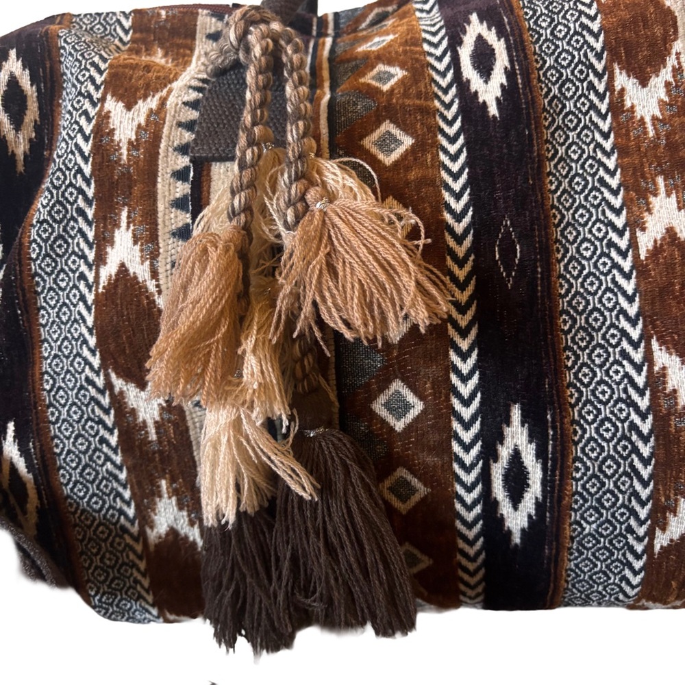 World Market Aztec Print Brown White Tan Weekender Tote Full Zip Closure - Picture 2 of 9